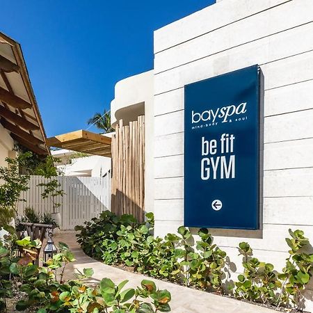 Be Live Collection Punta Cana Adults Only Eksteriør billede The entrance to the boyspa at the Atlantis Paradise Island
