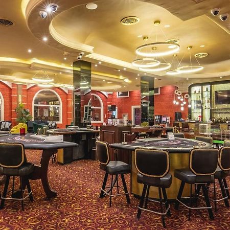 Be Live Collection Punta Cana Adults Only Eksteriør billede Casino at the Grand Hotel