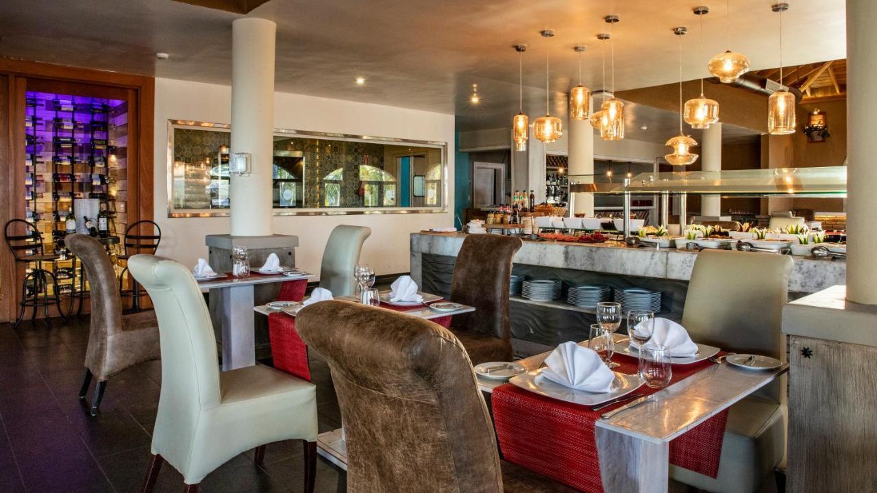 Be Live Collection Punta Cana Adults Only Eksteriør billede The restaurant