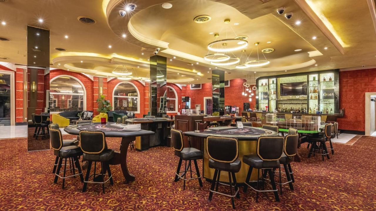 Be Live Collection Punta Cana Adults Only Eksteriør billede Casino at the Grand Hotel