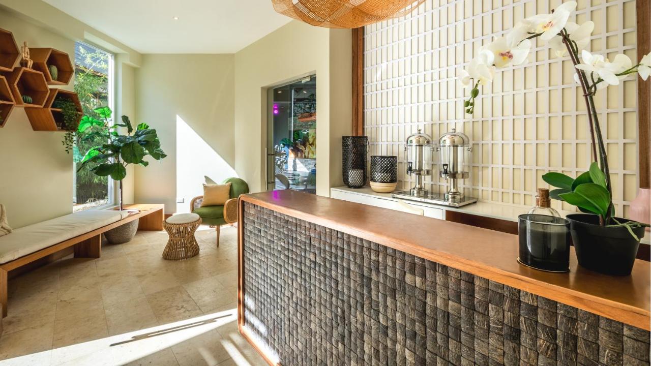 Be Live Collection Punta Cana Adults Only Eksteriør billede The lobby of the hotel
